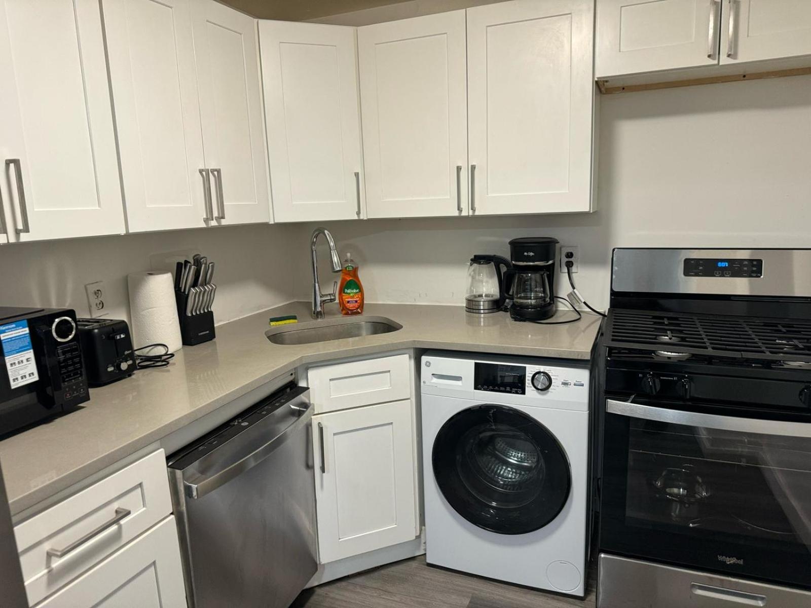 3Bd Cozy Unit Next To Central Park Нью-Йорк Экстерьер фото